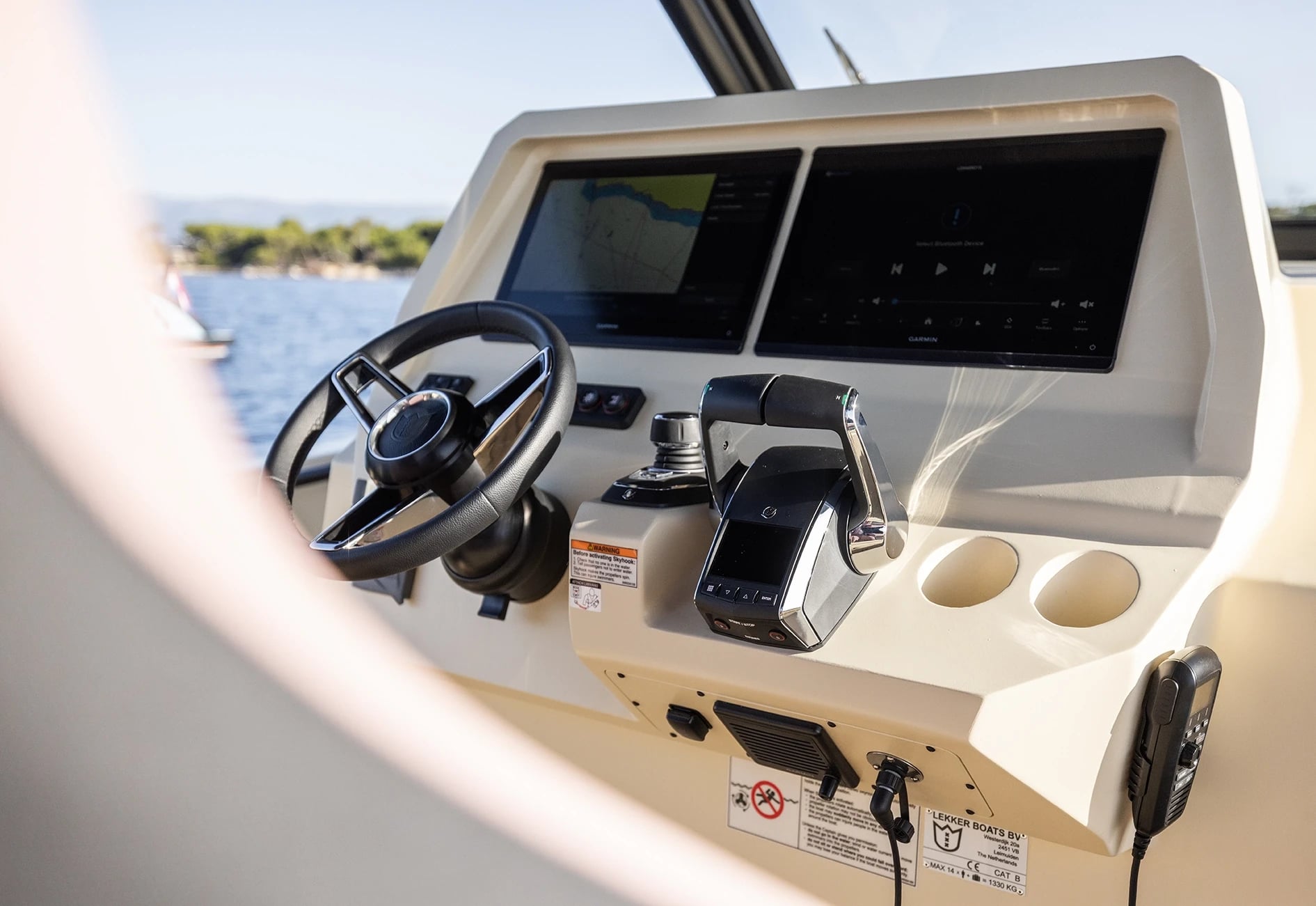 Lekker 38 deck and helm station detail