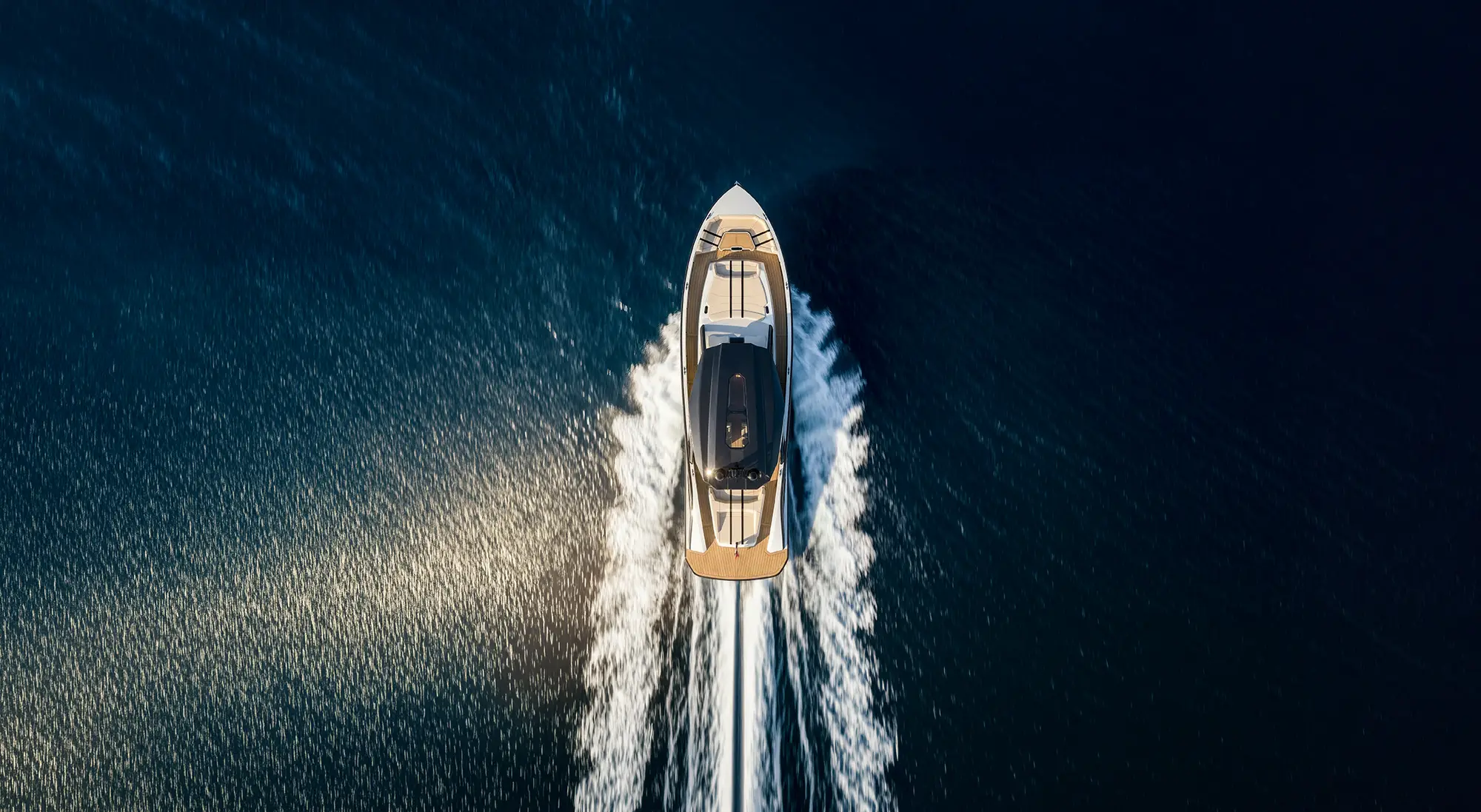 LEKKER 60 full hull exterior view