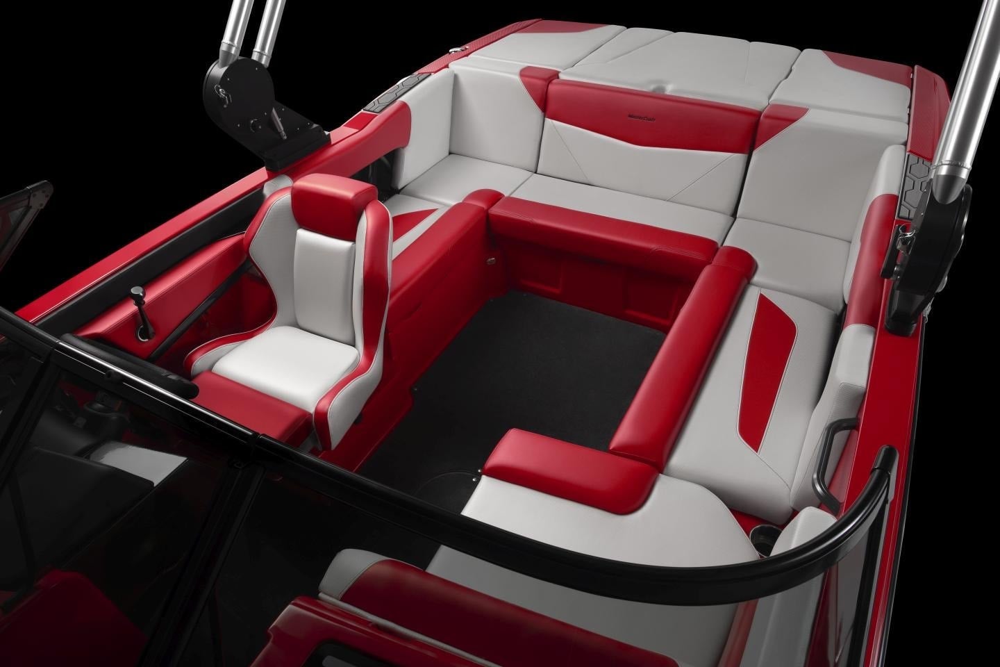 Eleven-Person Cockpit in 6.10m