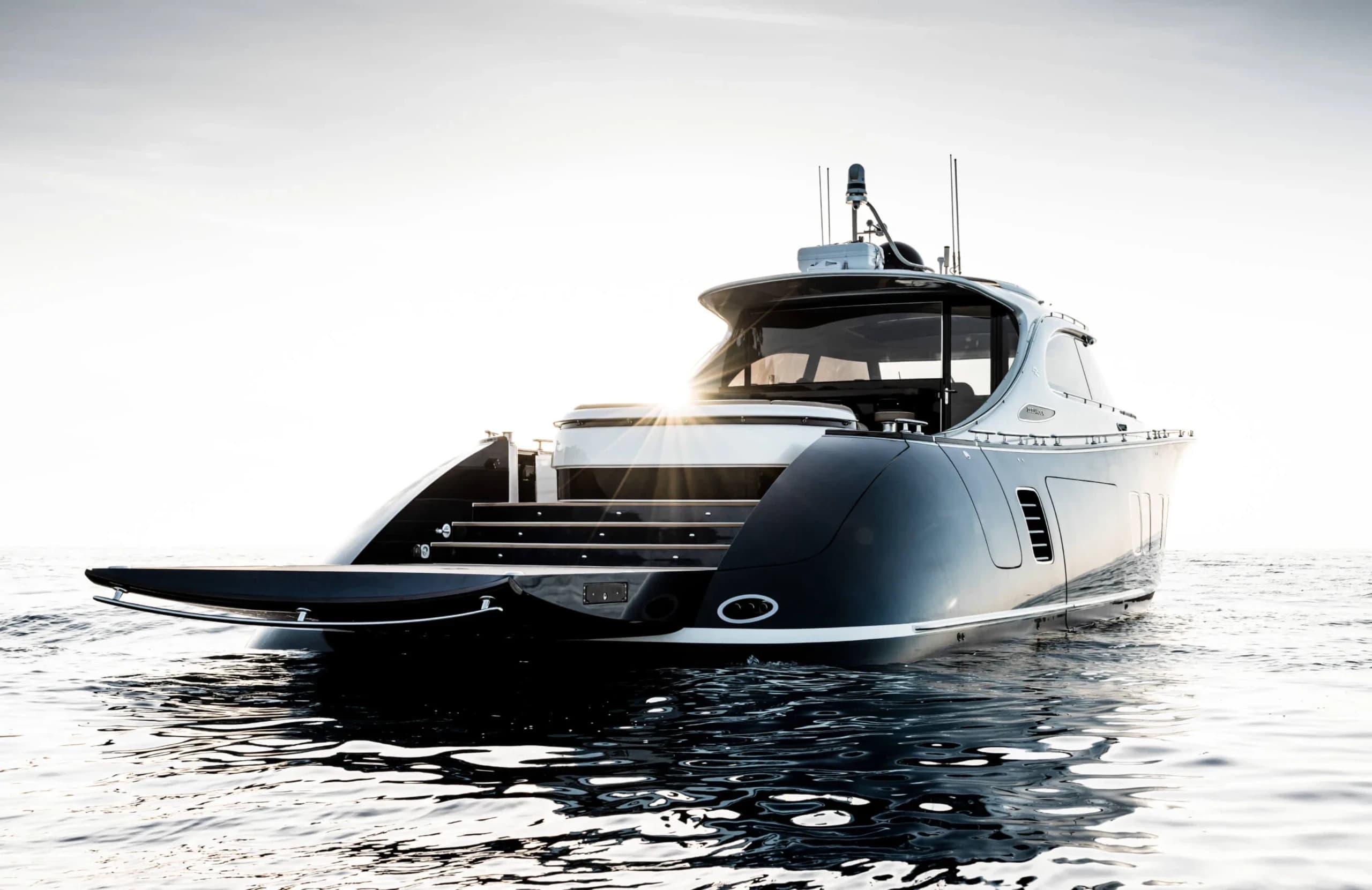 Zeelander 7 stern view showing aft deck and hull design
