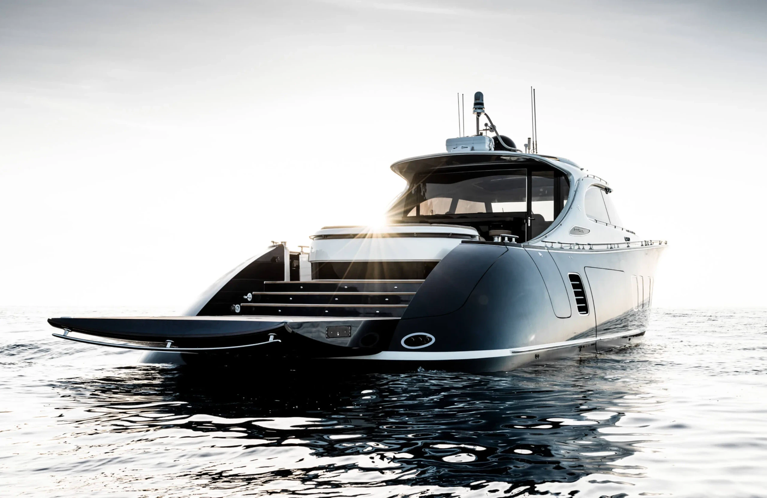 Zeelander 7 stern view showing aft deck and hull design