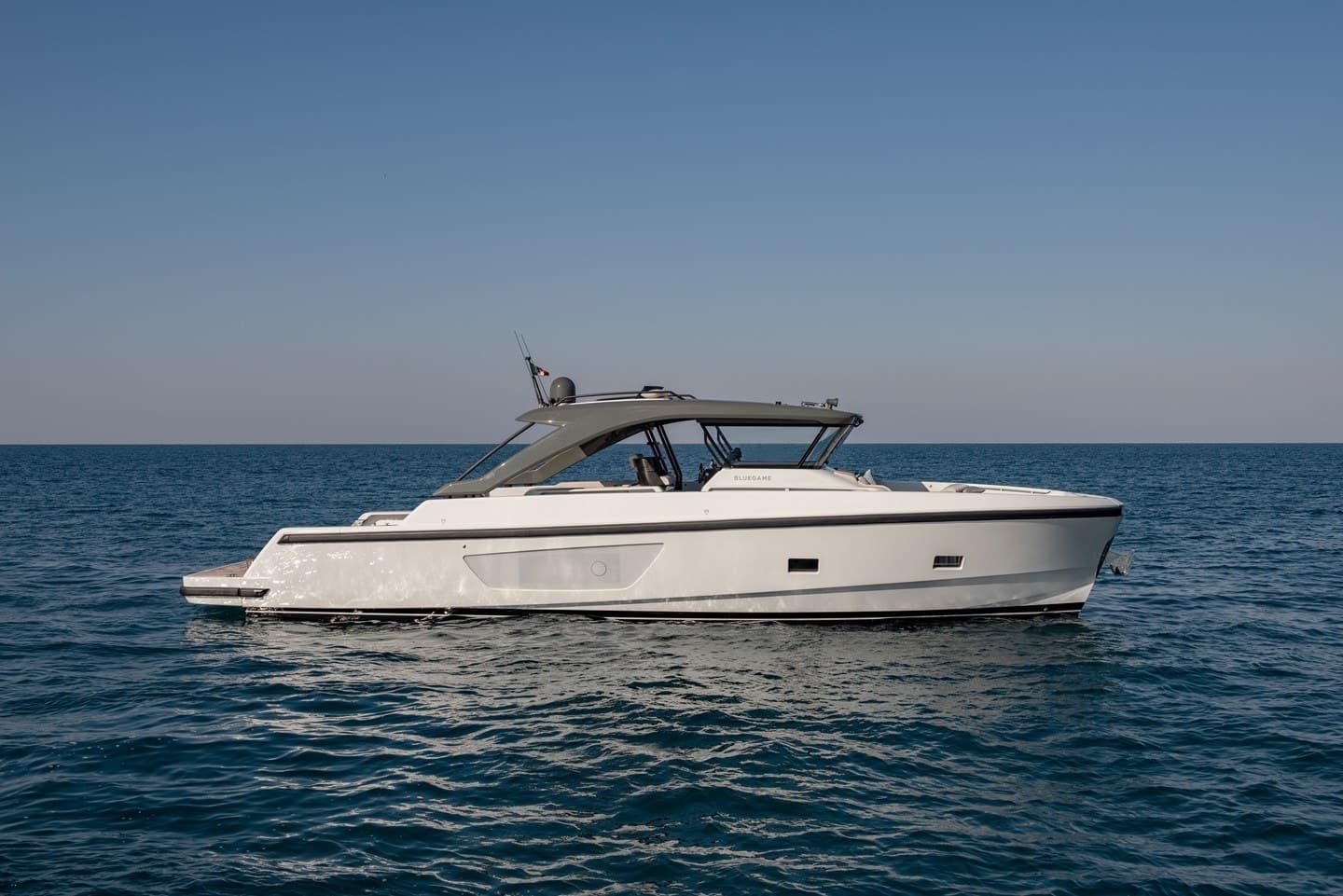 Bluegame BG54 wheelhouse with reverse windshield
